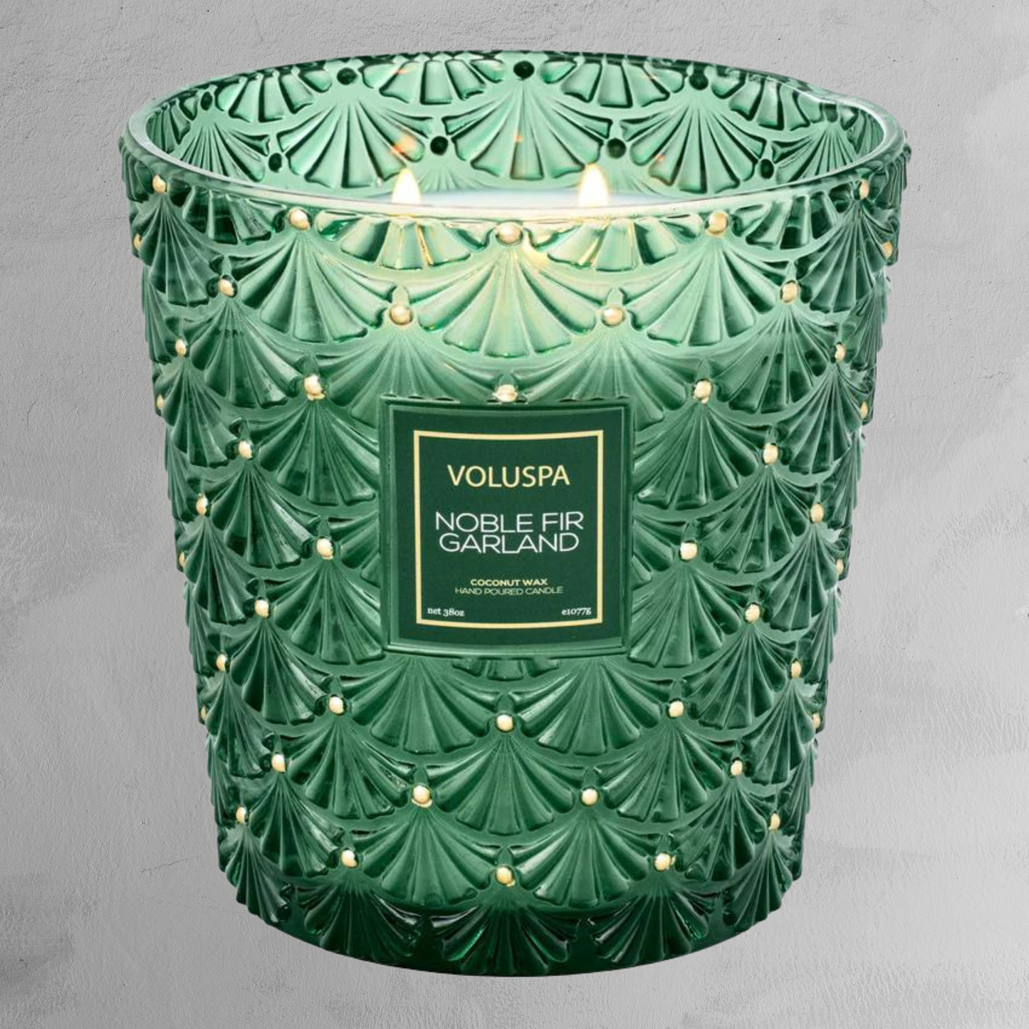 Voluspa - 3 Wick Hearth Candle - Noble Fir Garland