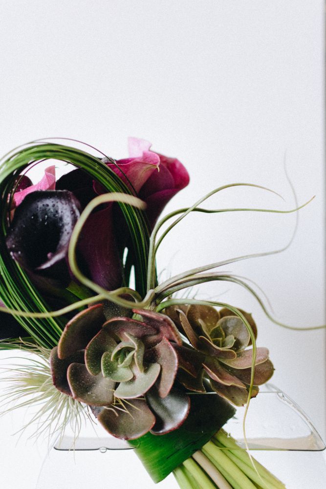 Burgundy Calla Breeze