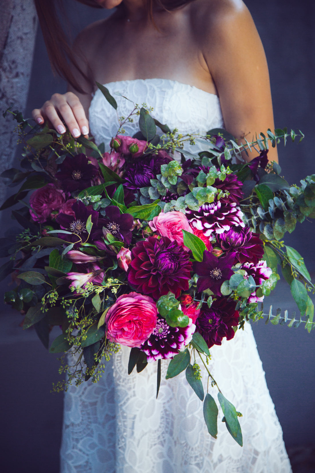 How to Choose Your Wedding Flower Bouquet? 6 Must-Know Things