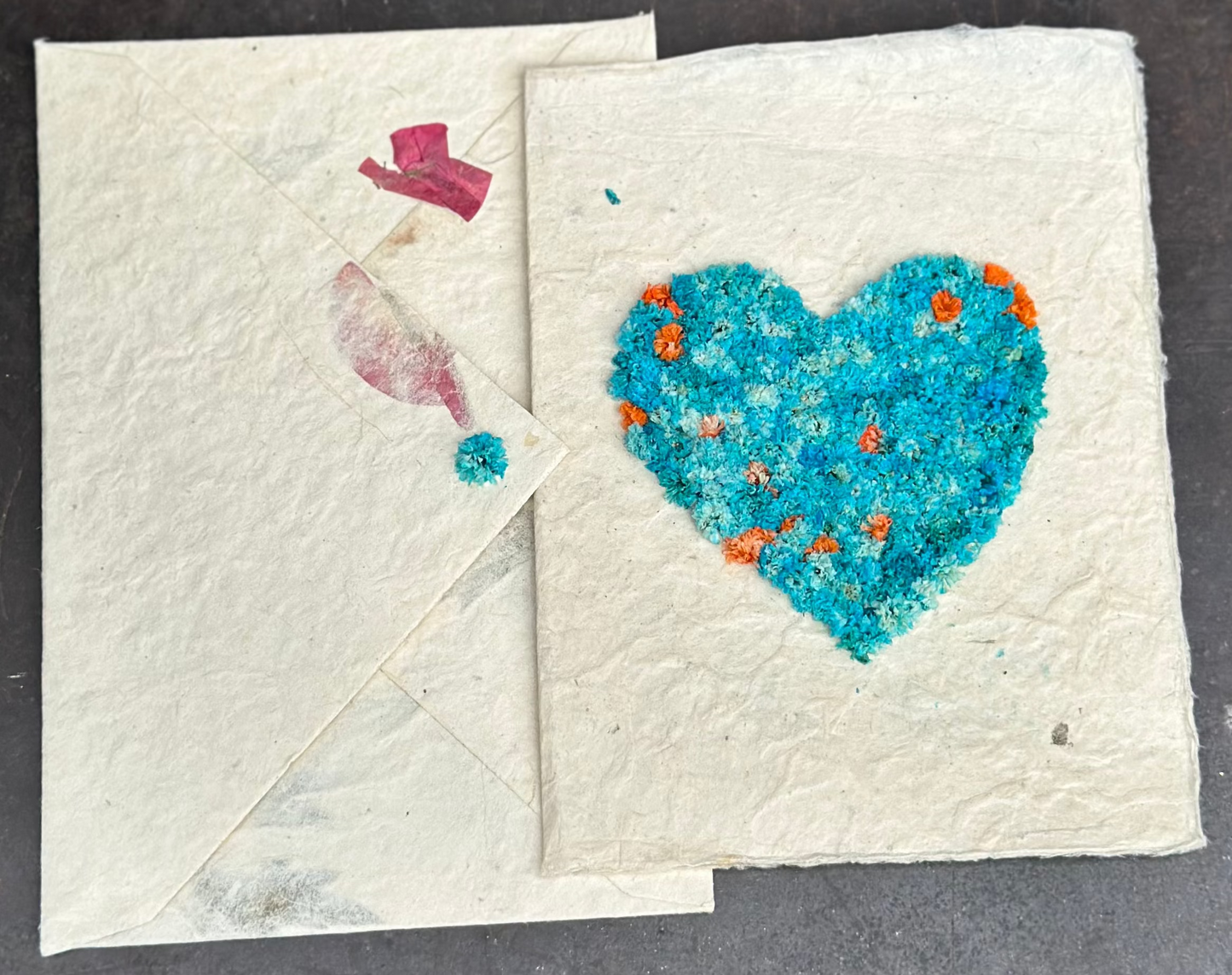 Fleur de Lune - Pressed Flower Heart Cards