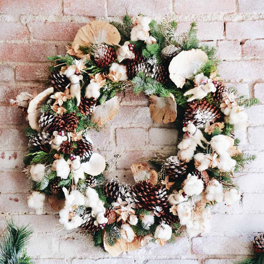 Blanketed Pine Wreath