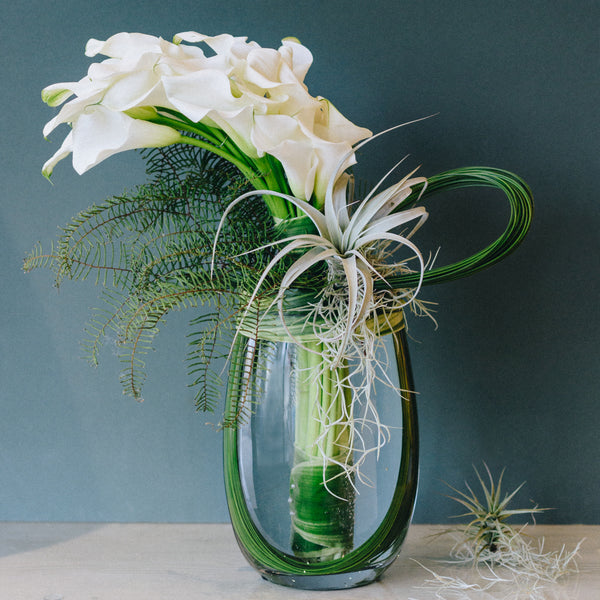 flower arrangements using calla lilies White Calla Lilies Floral Arrangement - Empty Vase